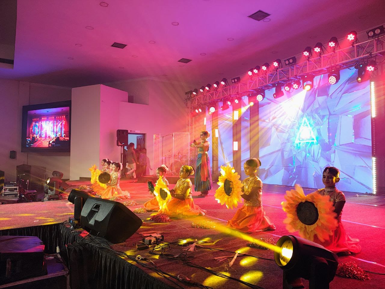 Dance Performance 27